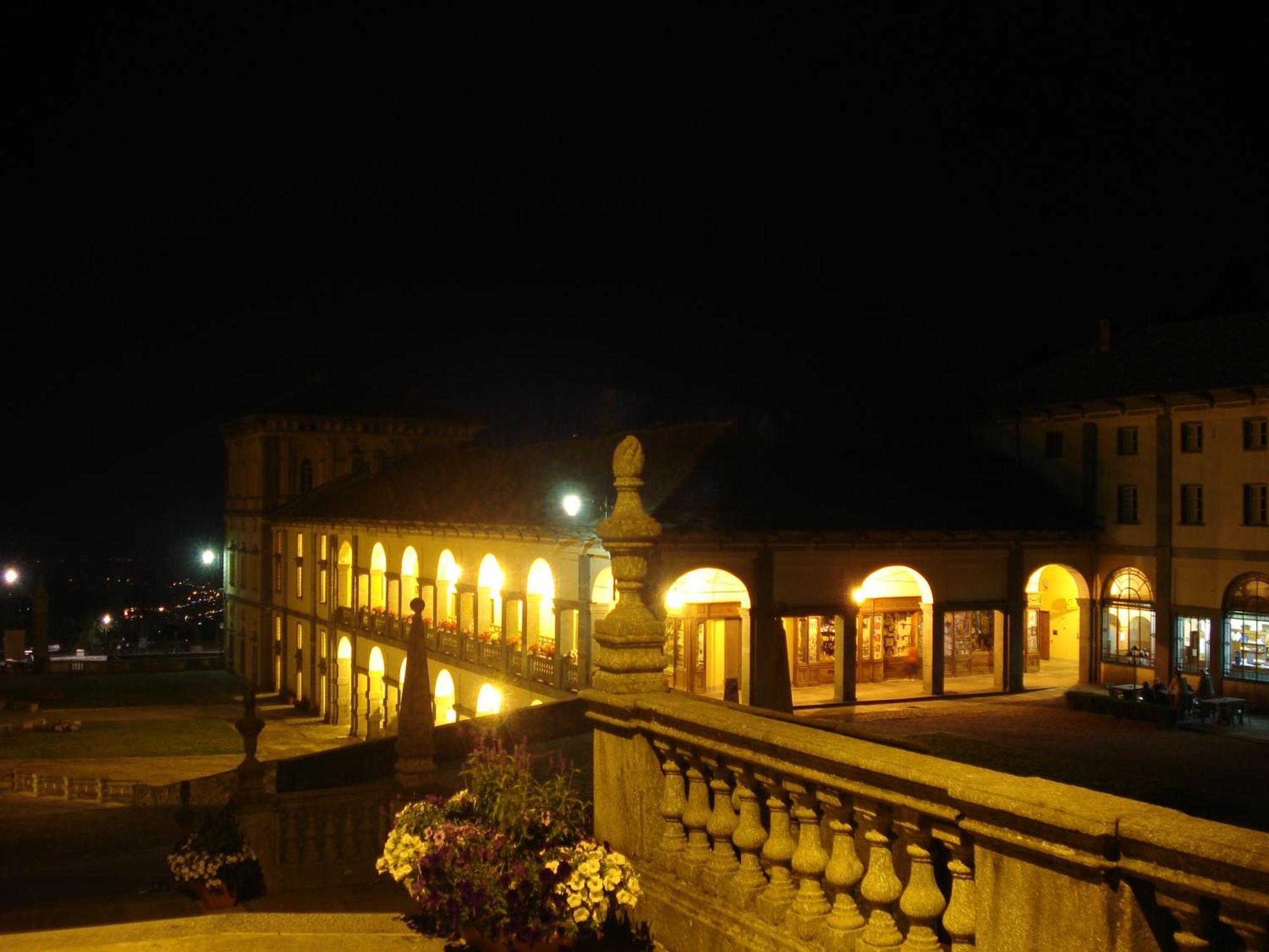 Hostel Santuario Di Oropa Biella Exterior foto